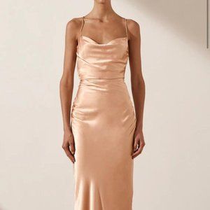 SHONA JOY LA LUNE LACE BACK MAXI DRESS